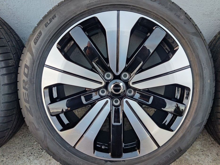 Jante 19" Volvo C40 XC40 Electric+anvelope Pirelli PZero ELECT 32143627 32143628