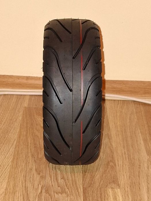 Cauciuc trotinetă electrică