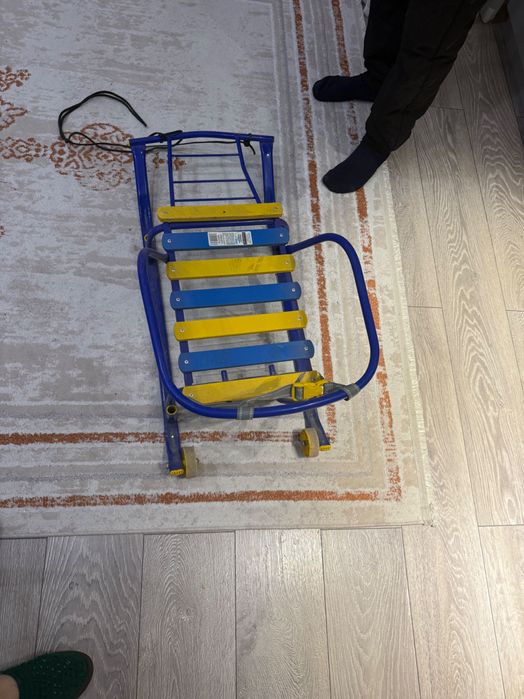 Санки для малышей с роликами