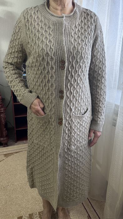 Кардиган вязаный