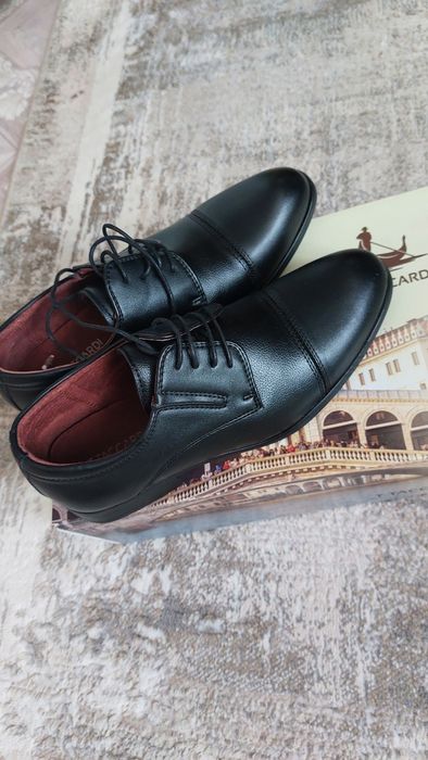 Туфли в школу новые,кожанные 36,38р