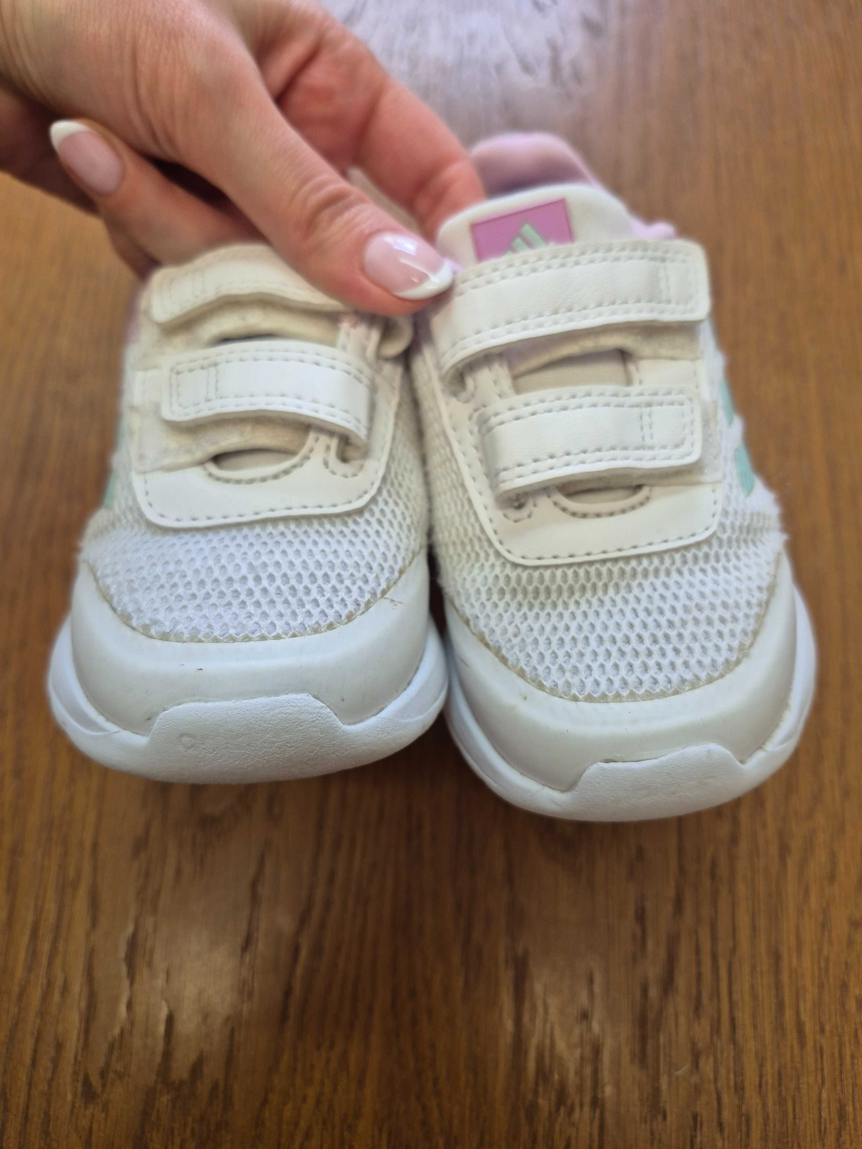 Детските маратонки Adidas