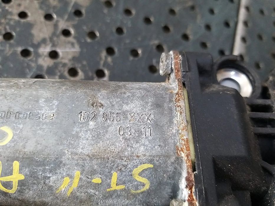 Motoras macara stanga fata audi a6 c5 4b 102855xxx