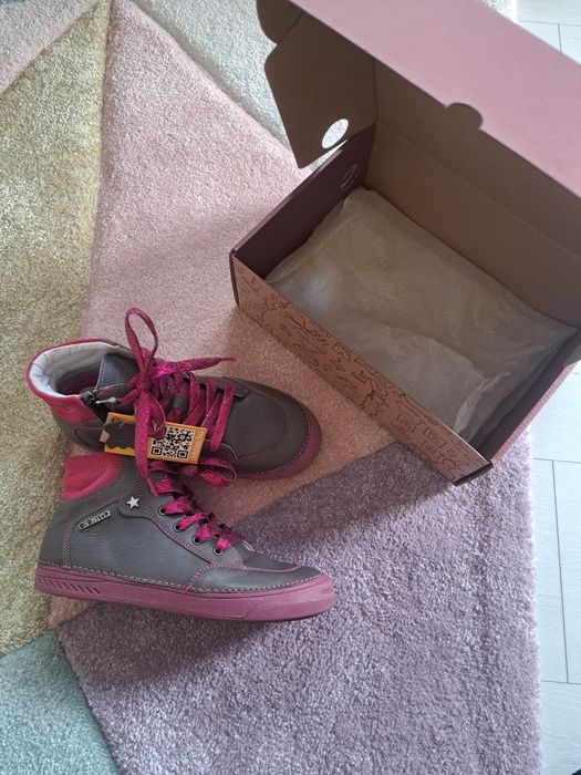 Прекрасни нови боти D.D. step размер 35