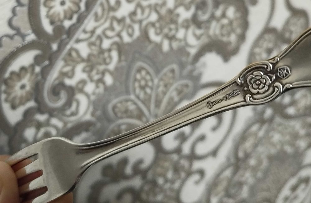 Мельхиоровые вилки 10 штук