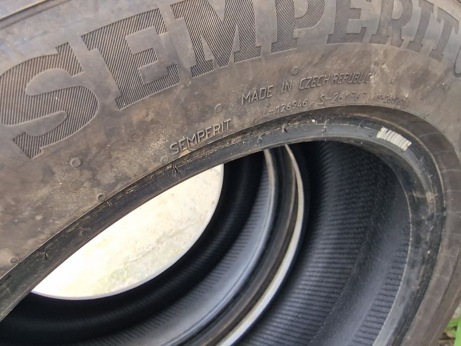 Anvelope 205/55R17 marca Semperit, M +S,,DOT 2023