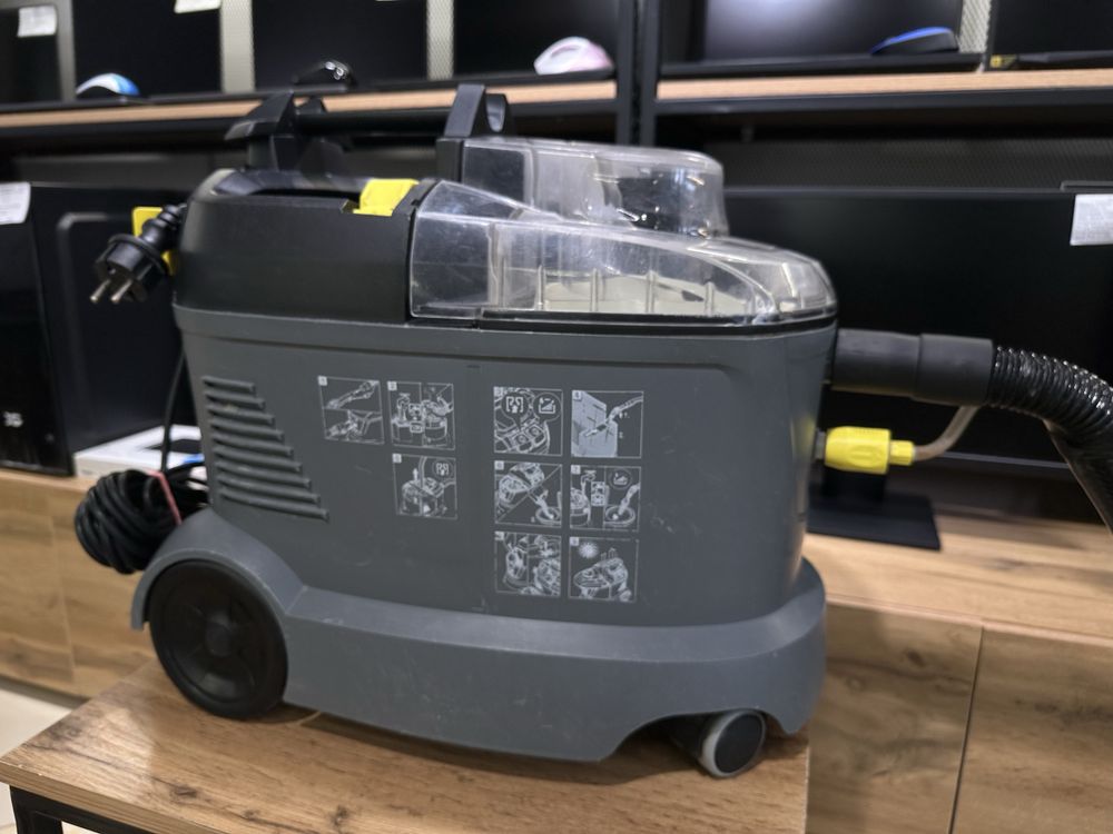 Моющий пылесос Karcher Professional Puzzi 8/1 C, 9818/A10