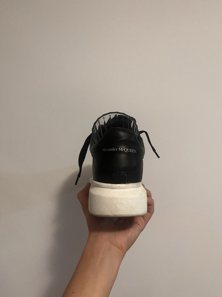 Alexander Mcqueen