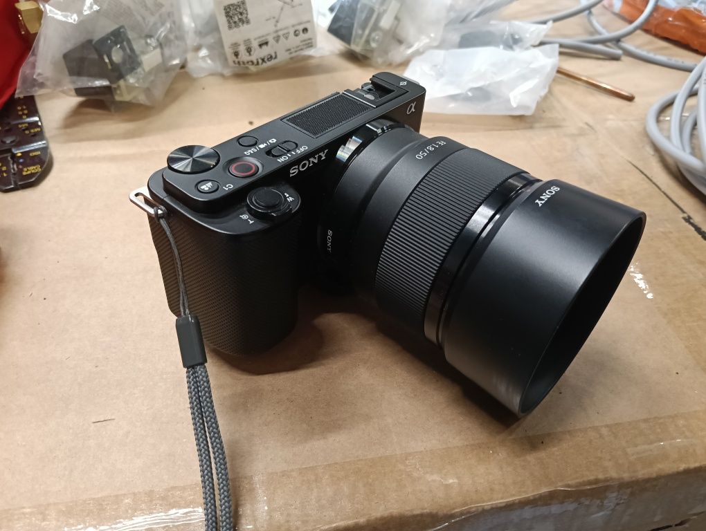 Обектив SONY FE 50mm F1.8