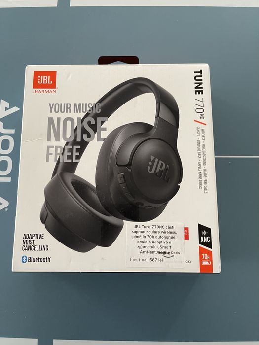 Căști profesionale JBL și Logitech Noi