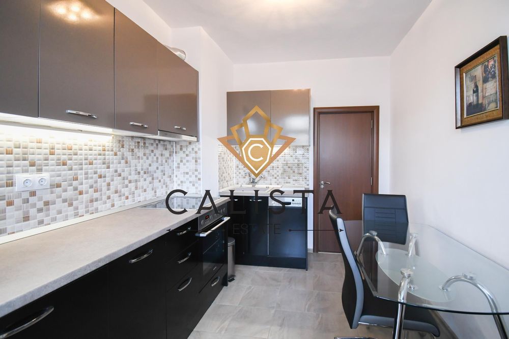 Дава се под наем Тристаен апартамент в София, Лозенец - 84 кв.м за 820 € - Снимка #3