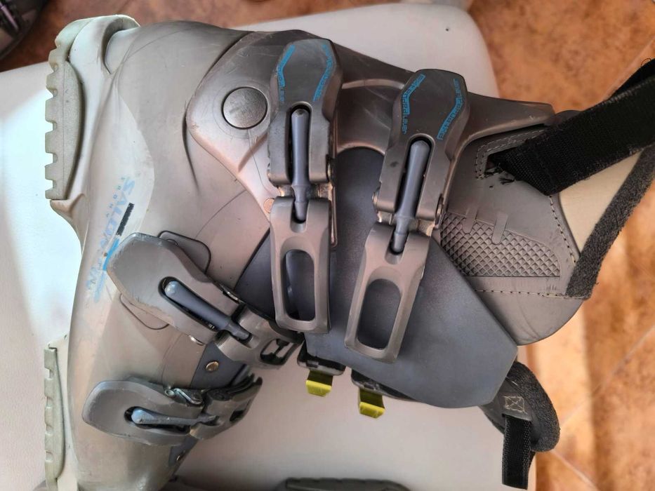 Ски обувки  Rosignol 25,5 2бр. Solomon 1 бр. 24