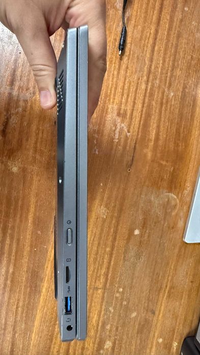 Лаптоп 14" Cepter Twist V2 CPU-I3-1025G1 RAM-8GB NvME 256GB