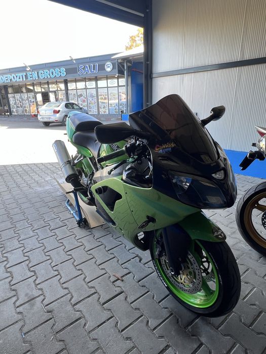 Kawasaki zx6r ninja anul 2000, carburatie