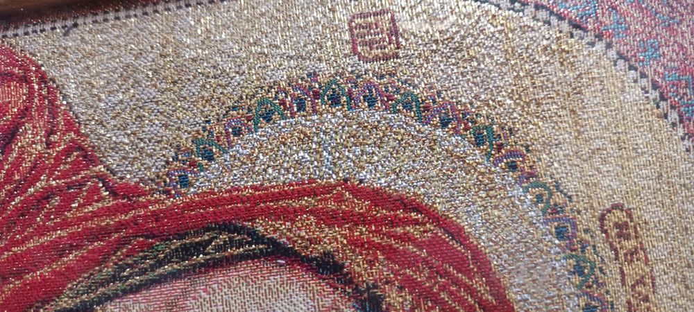 Icoana pe panza, aurie, noua