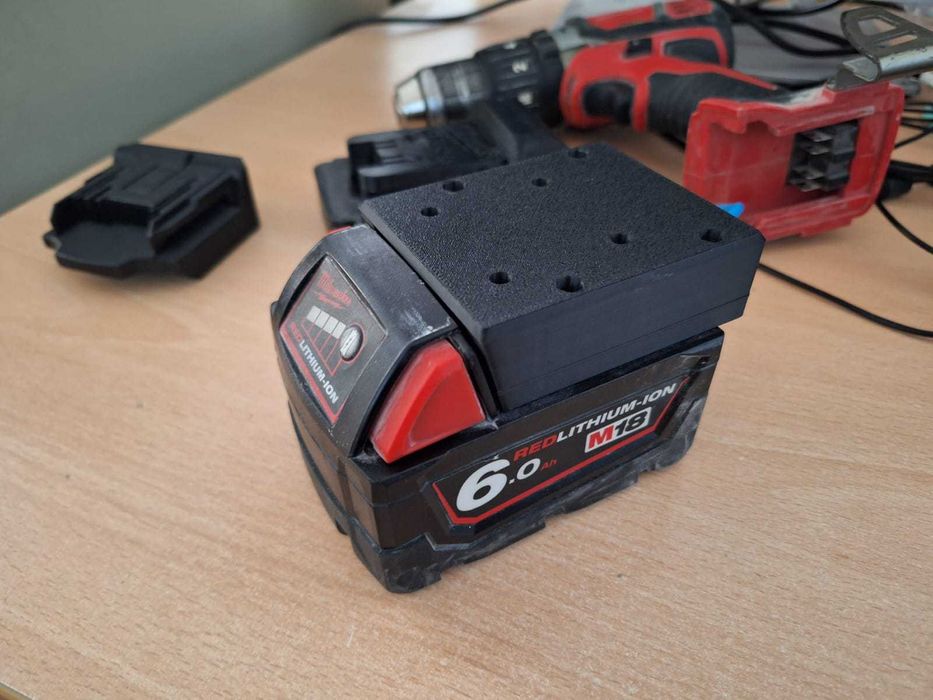Adaptor universal pentru baterii Milwaukee M18 cu 2 pini si cablu