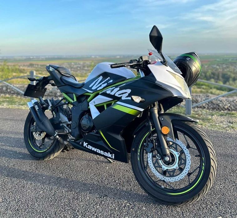 Kawasaki Ninja 125 cc  A1 in stare excelenta