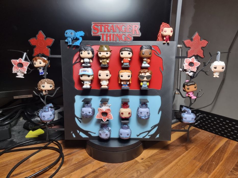 Дисплей за Kinder Joy Strager Things