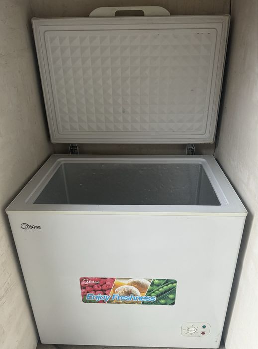 Продам морозильную камеру сандық Midea