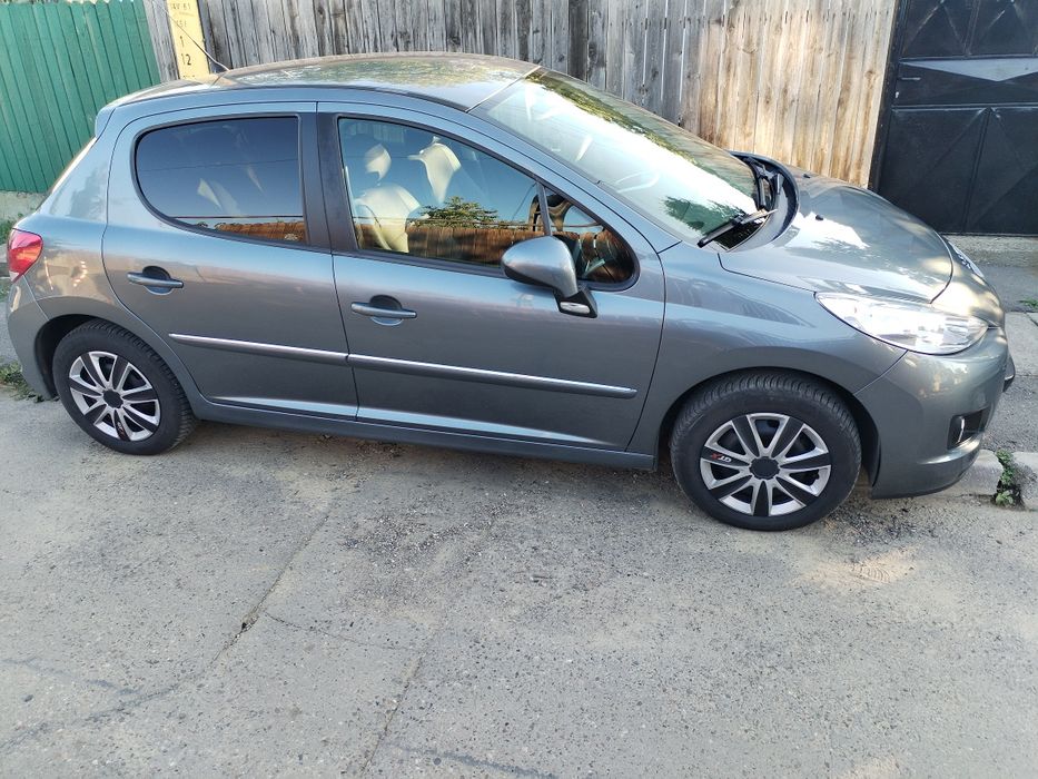 Peugeot 207 2011