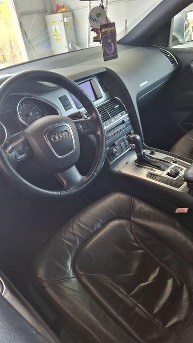 Audi q7 anul 2008