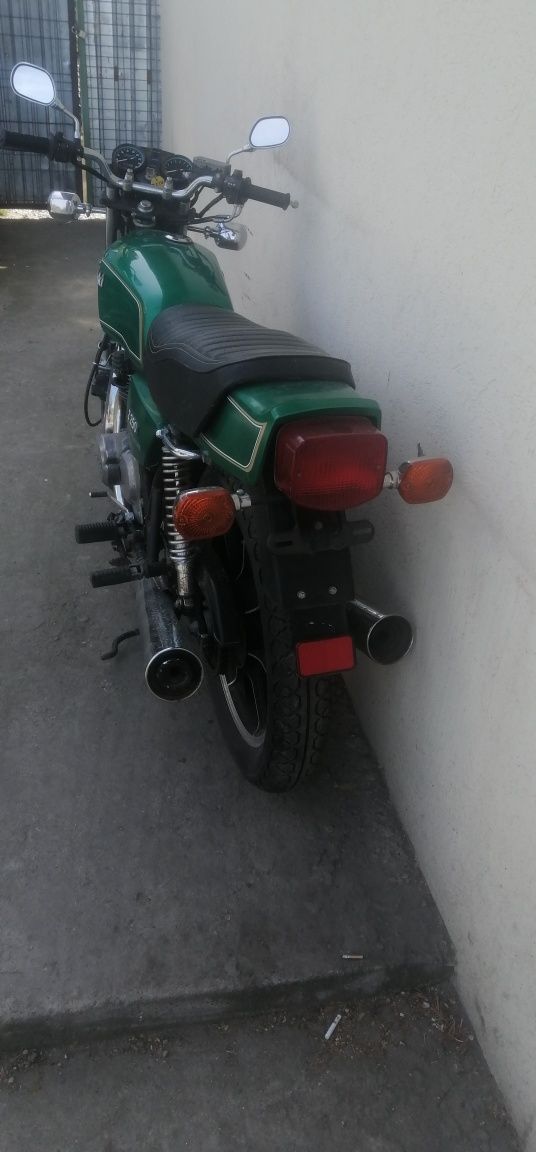 Kawasaki z 250 an 1980