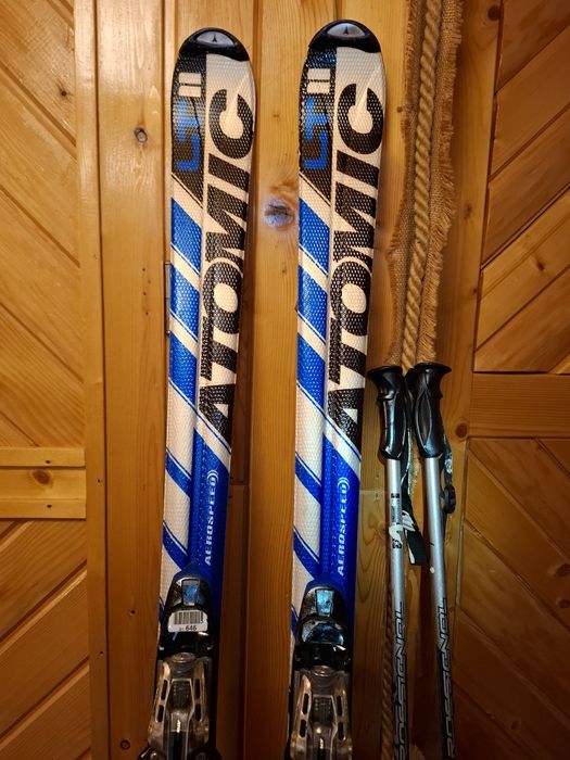 Skiuri Echipament ski Oferta Ieftin