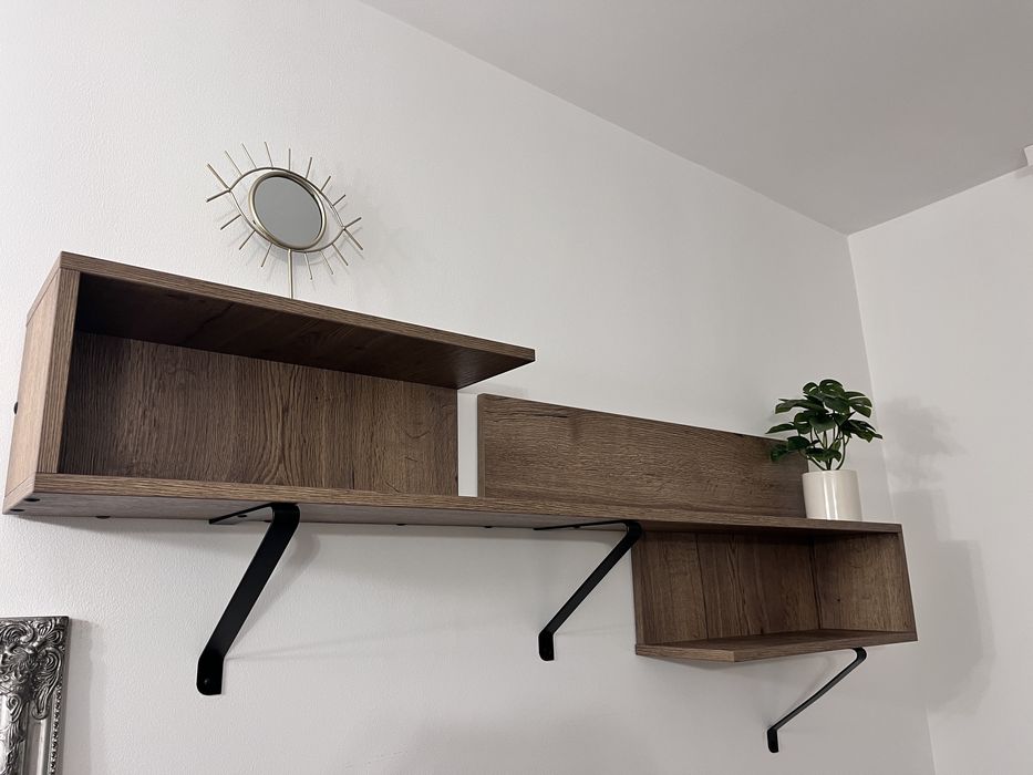 Rafturi MDF - stare impecabila