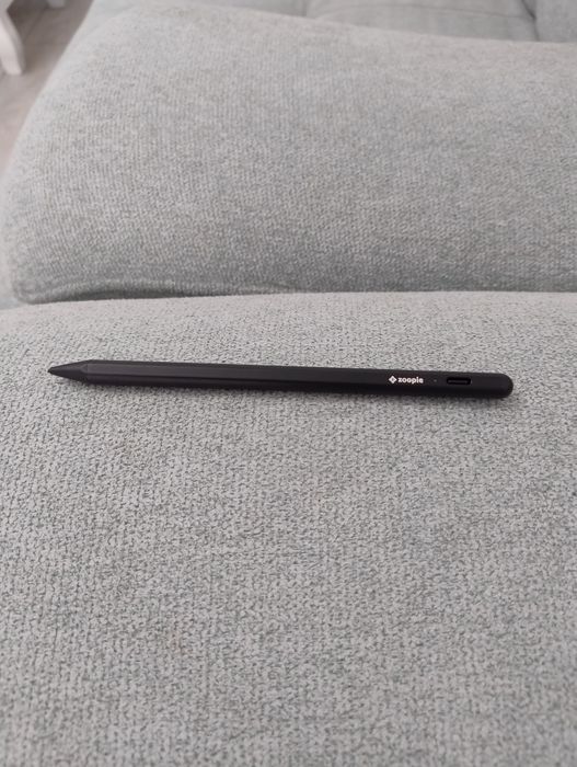 Vând tableta Lenovo M9 in stare excelenta+husa+stylus pen