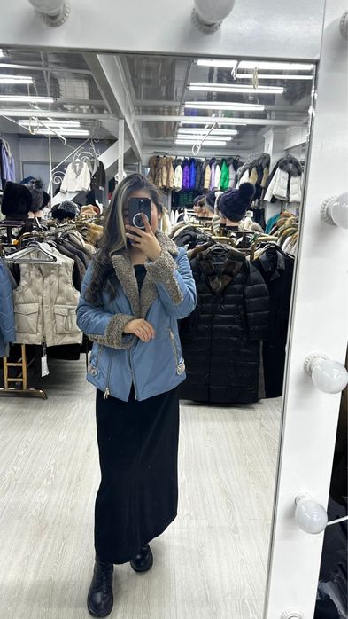 Продам куртку на весну