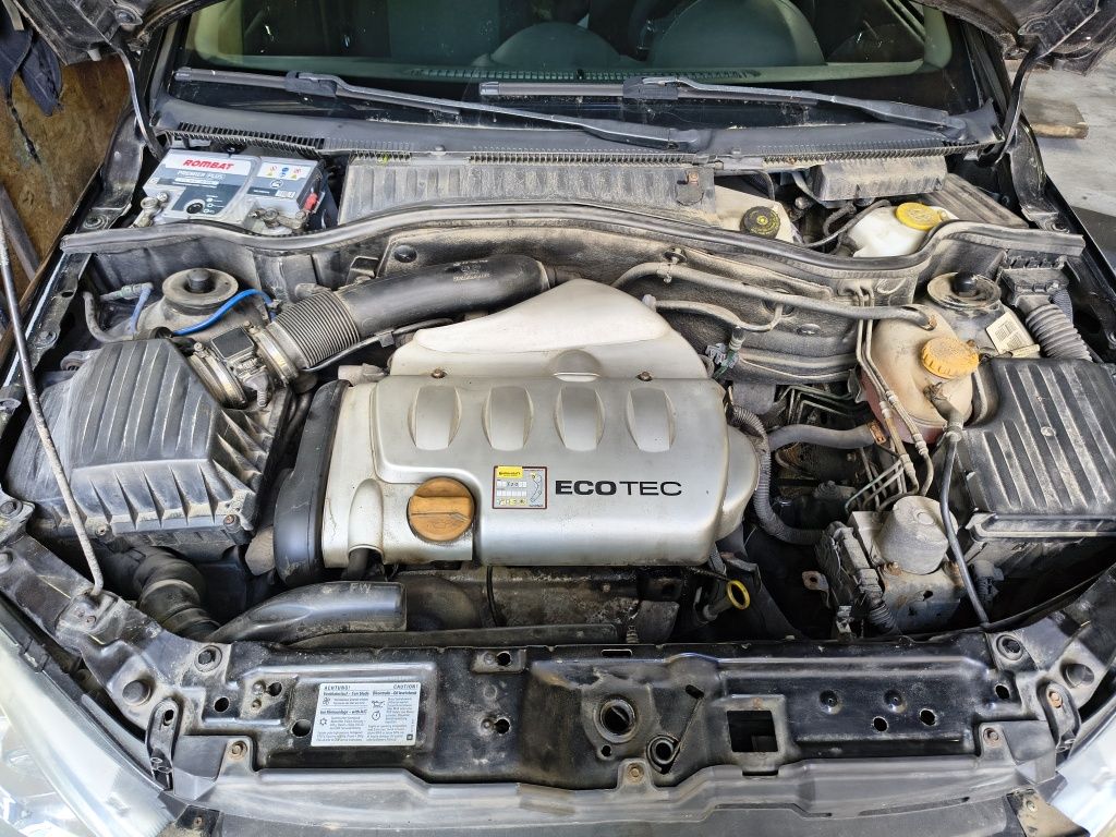 Vând Opel CORSA 1.8 16v