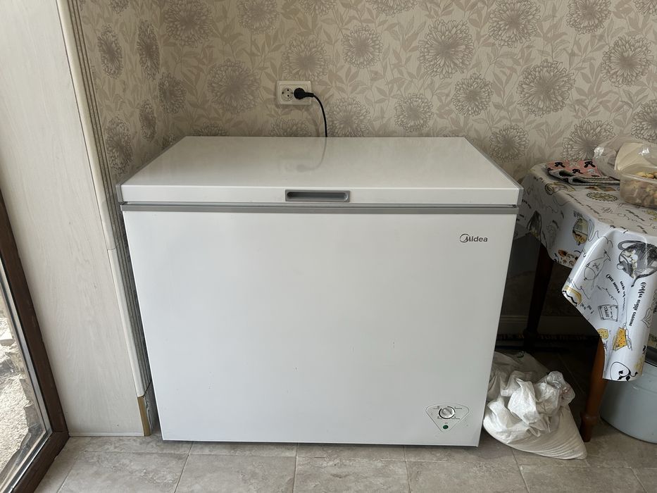 Морозильник Midea