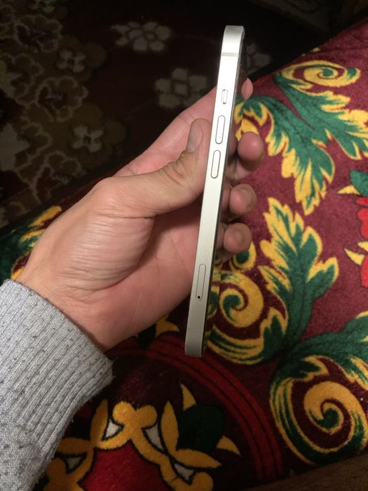 Iphone 13 white oq rang 350$ 128 talik 76% ideal