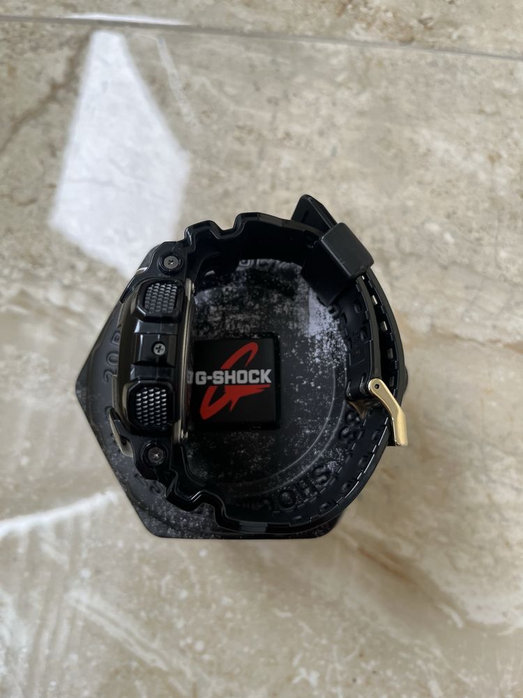 G-shock часовник