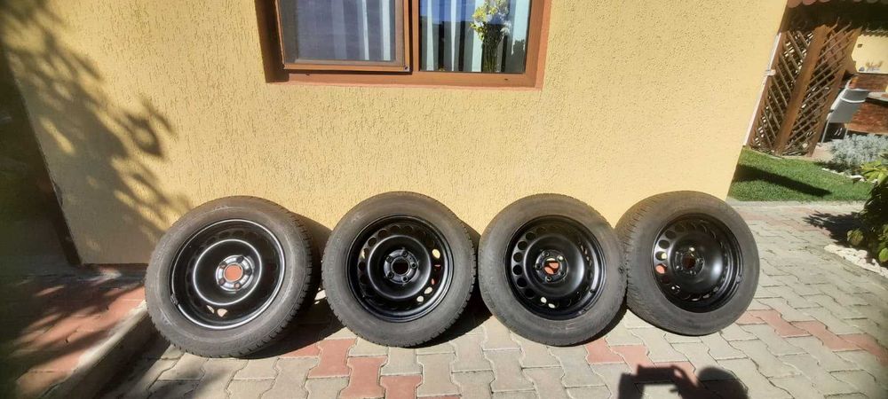 Vand 4 jante tabla Audi, 5 x 112, cu anvelope de iarna 205 60 R16 96H