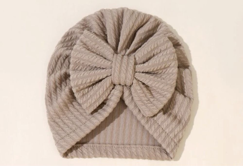 Seturi hainute fetita