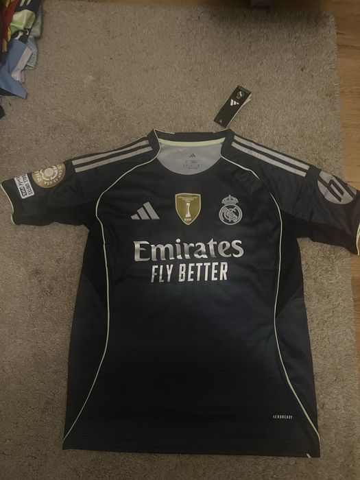 Tricou Huijsen real madrid