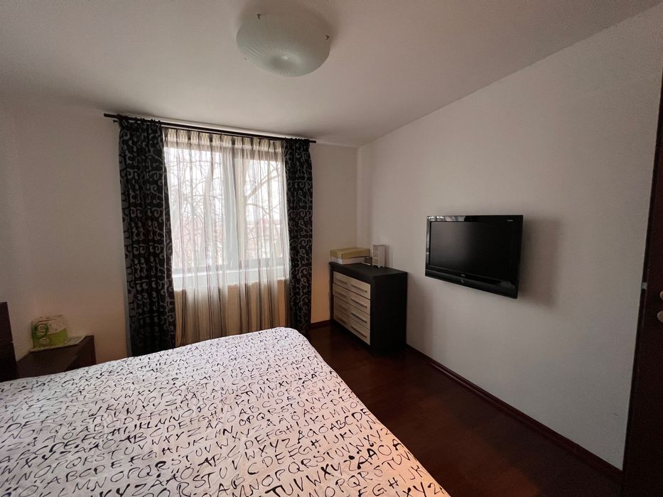 Apartament de vanzare 3 camere bd. Cuza Voda langa Farfuria et 3/4