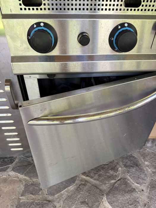 Plită electrică tip horeca + dulap din inox