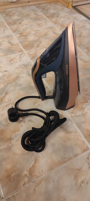 Ютия PHILIPS DST8040/30