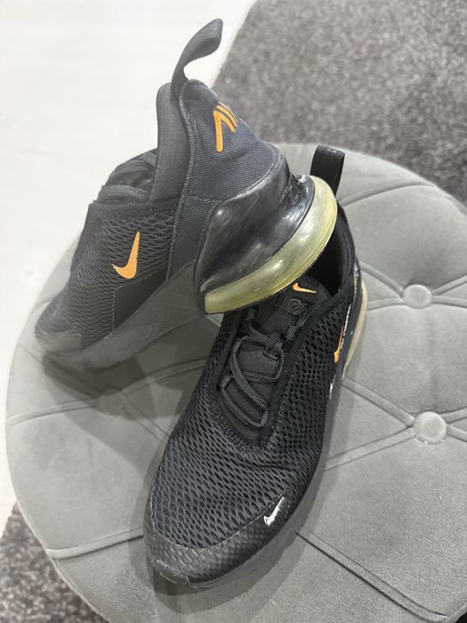 Маратонки nike 270