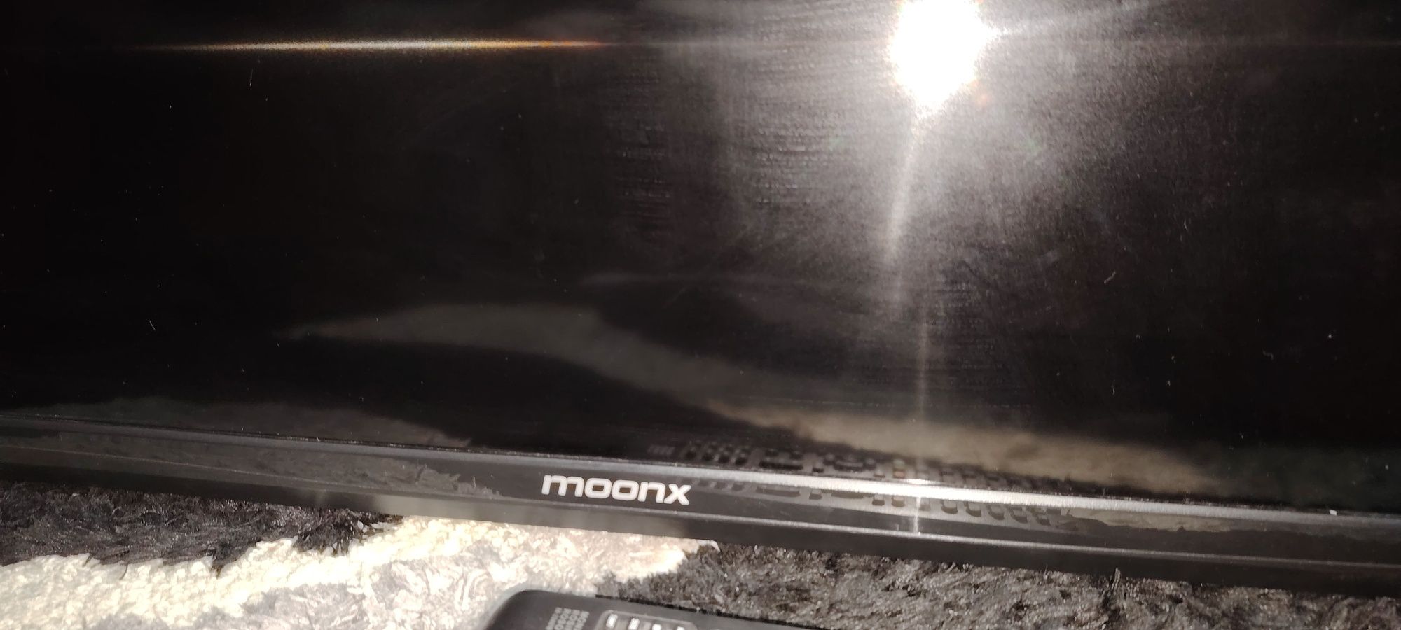 Срочно продаю телевизор moonx 40 диоганал