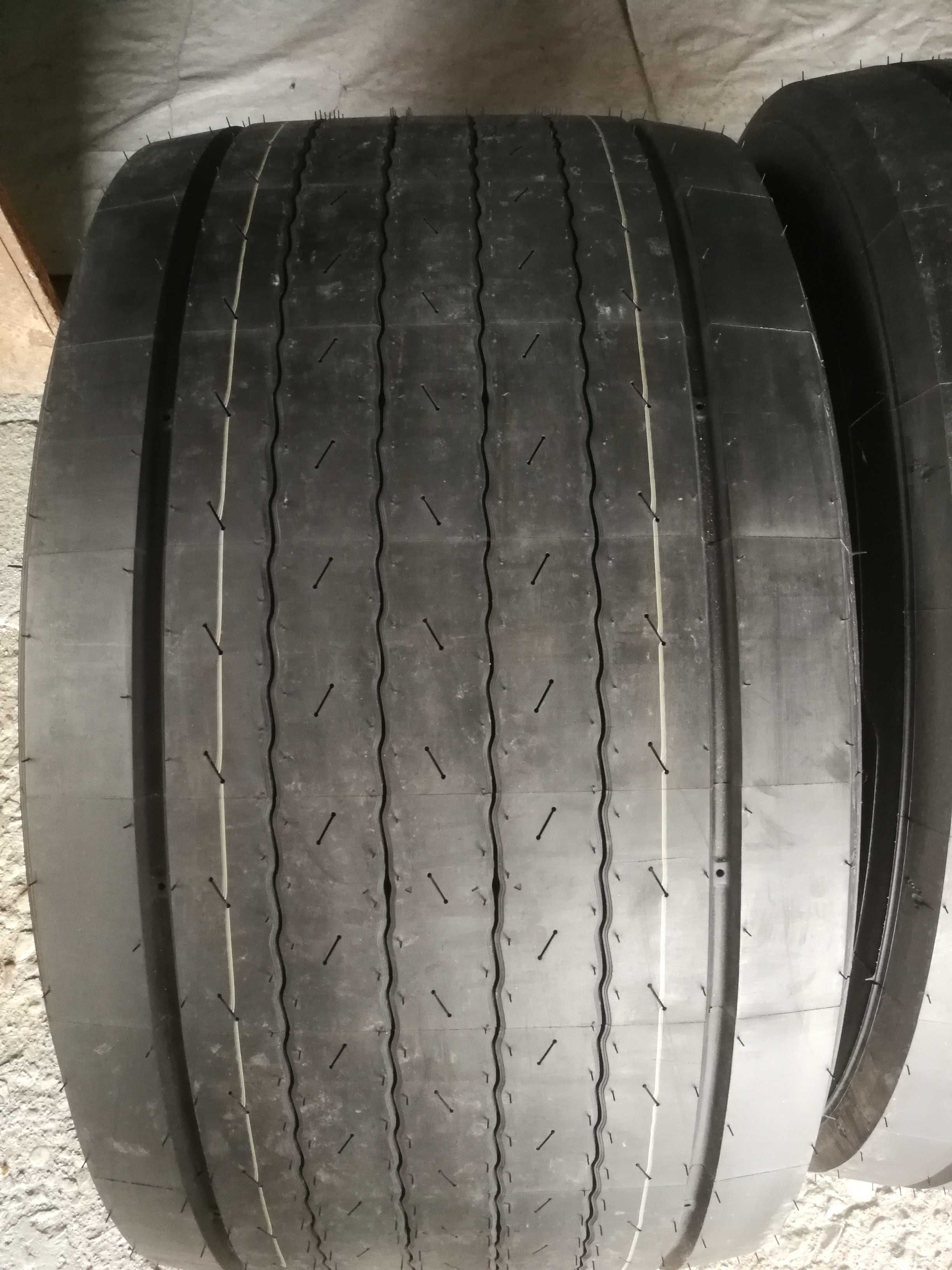 Нови гуми за ремарке R19.5 445/45 Michelin XLine Energy T 160K