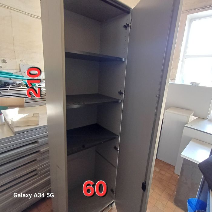 Продам шкаф пенал б/у