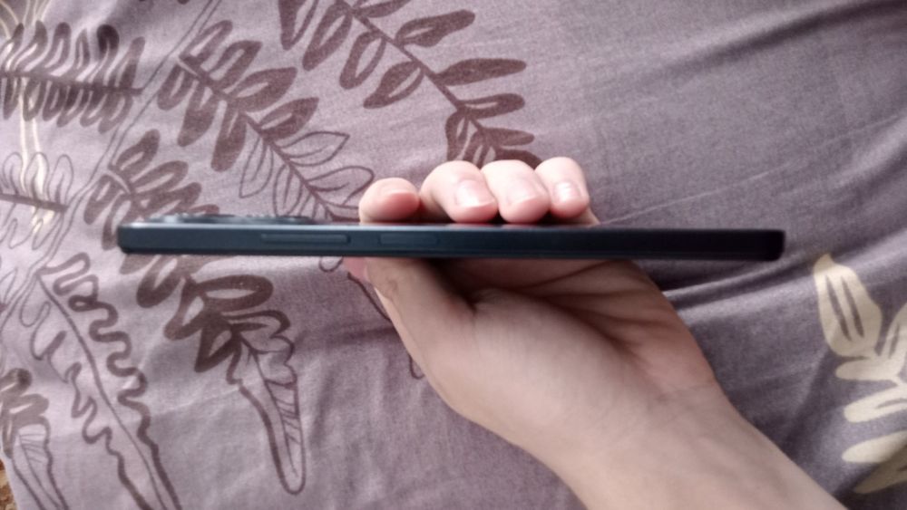 Продам Redmi note 12 торг