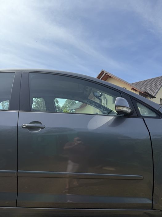 Portiera dreapta fata golf 5 plus