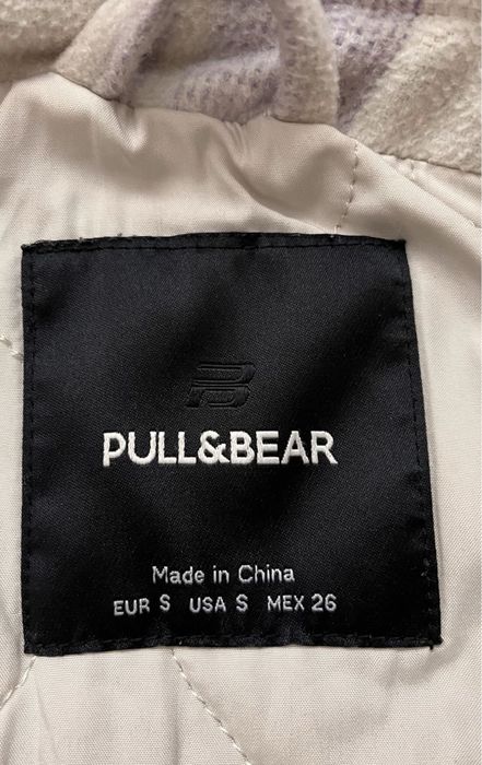 Geaca imblanita Pull&Bear mar.M si geaca mar.S