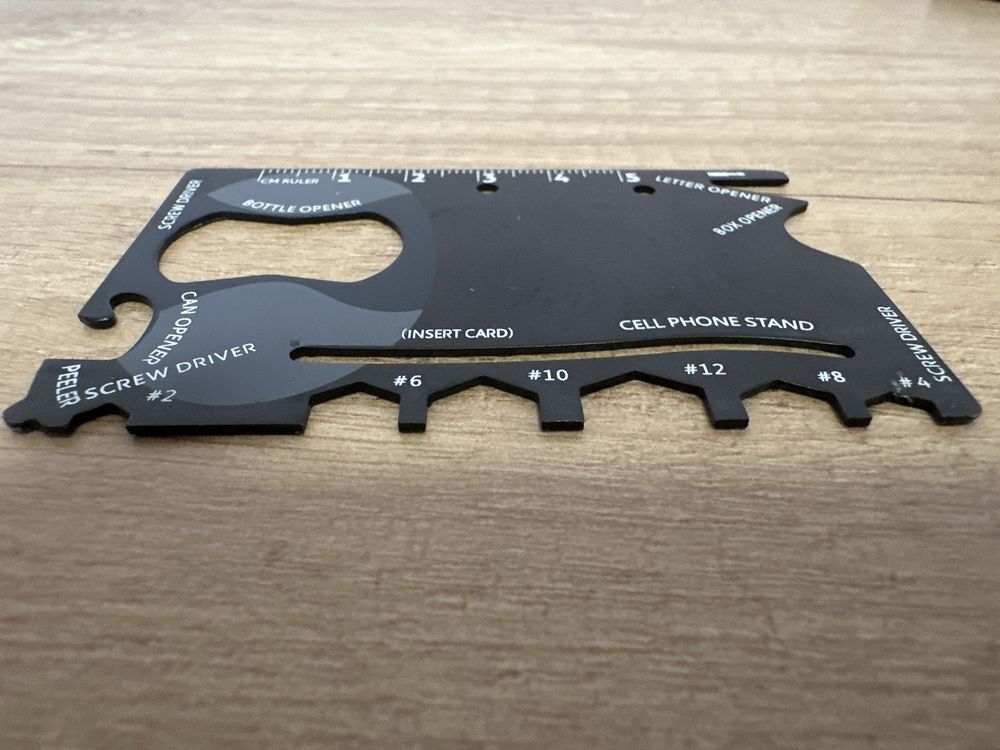 Vand Unelta Multifunctionala Tip Card Metalica Neagra