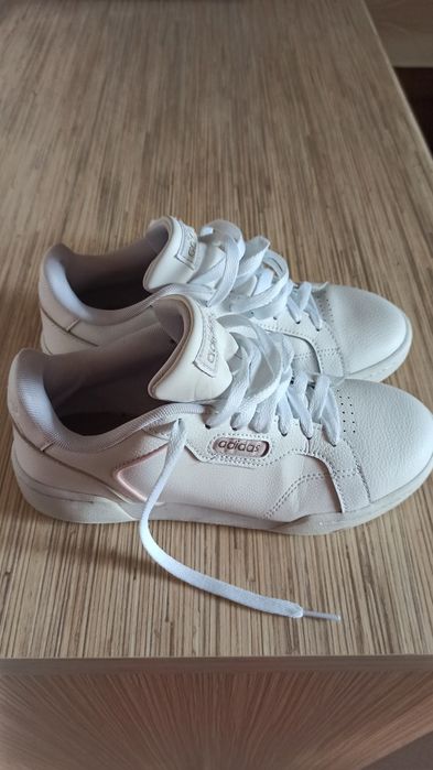 Adidas in stare buna