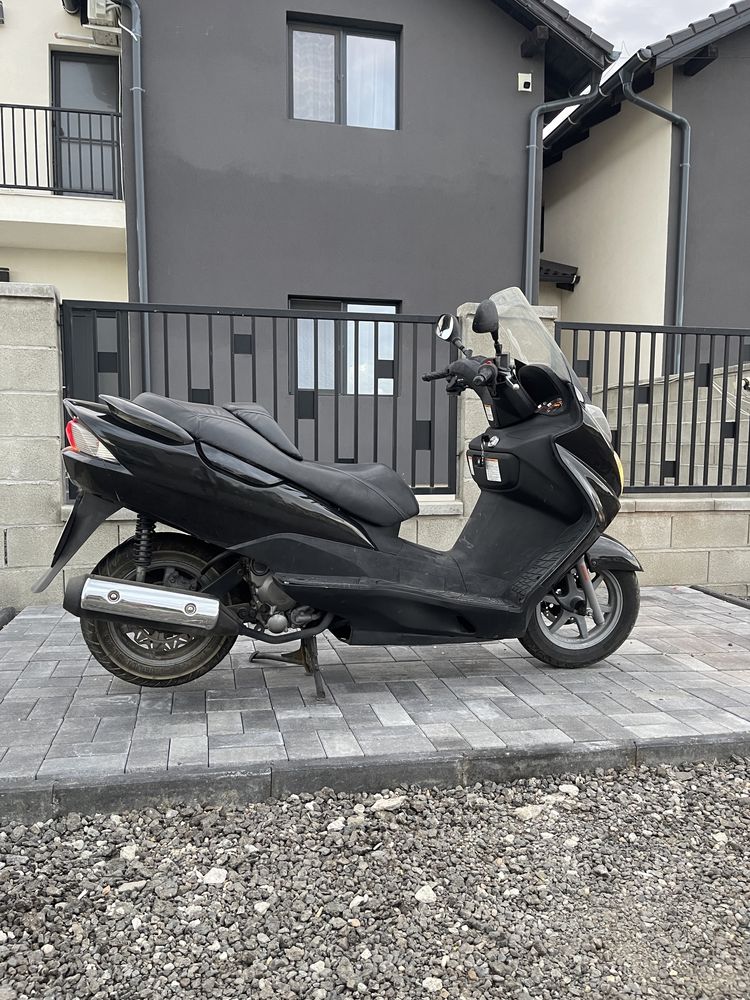 Scuter Suzuki Burgman 125cc